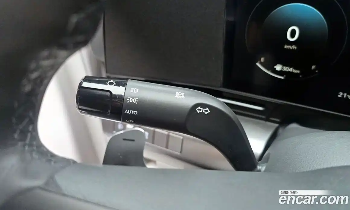 Hyundai Kona 2025 1.6 автомат (гидро), фото 24