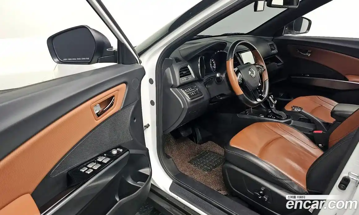 SsangYong TIBOLI 2018 1.6 автомат (гидро), фото 13
