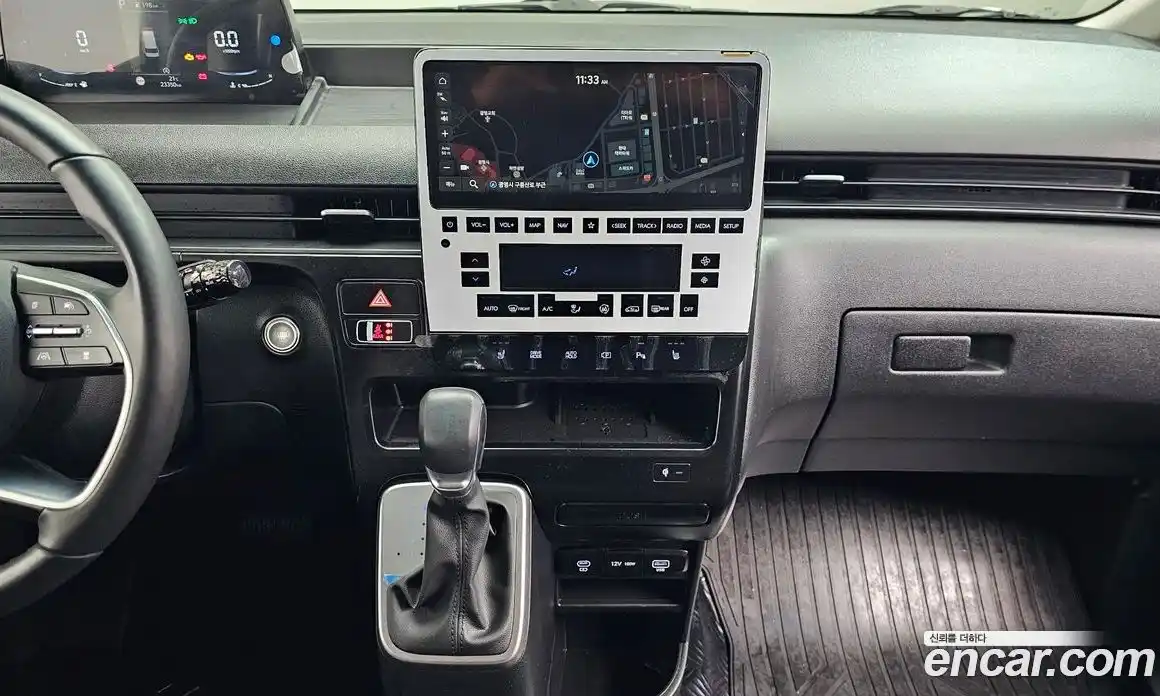 Hyundai Staria 2025 2.2 автомат (гидро), фото 16