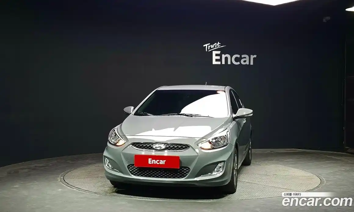 Hyundai Accent 2019 1.4 автомат (гидро), фото 3