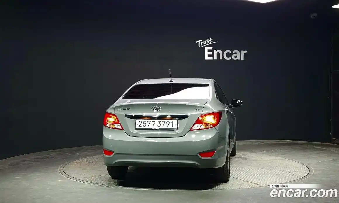 Hyundai Accent 2019 1.4 автомат (гидро), фото 4
