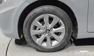 Hyundai Accent 2019 1.4 автомат (гидро), миниатюра 5