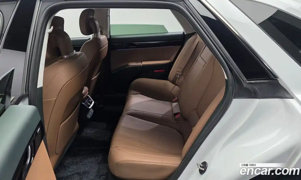 Hyundai Grandeur 2023 2.5 автомат (гидро), фото 16