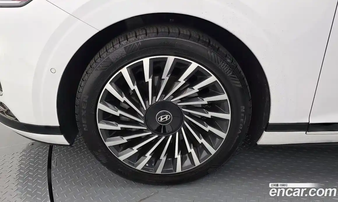 Hyundai Grandeur 2023 2.5 автомат (гидро), фото 5