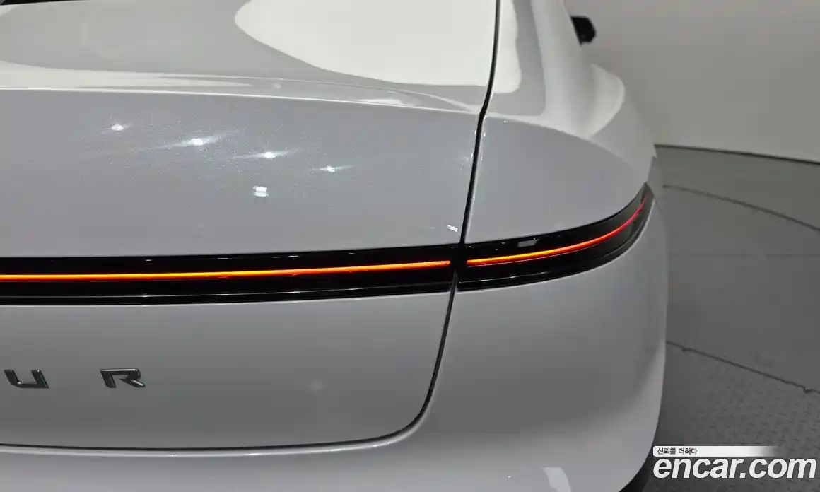Hyundai Grandeur 2023 2.5 автомат (гидро), фото 9