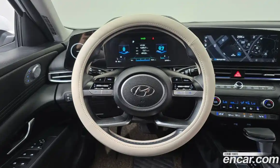 Hyundai Avante 2021 1.6 автомат (гидро), фото 13