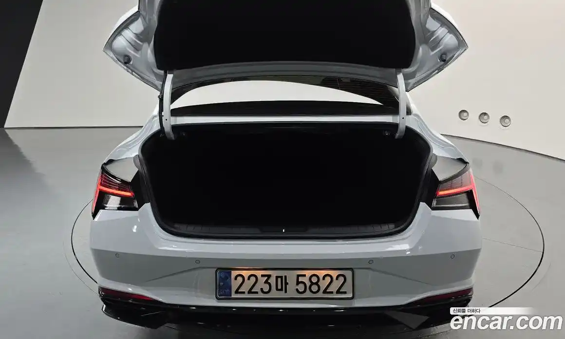 Hyundai Avante 2021 1.6 автомат (гидро), фото 20