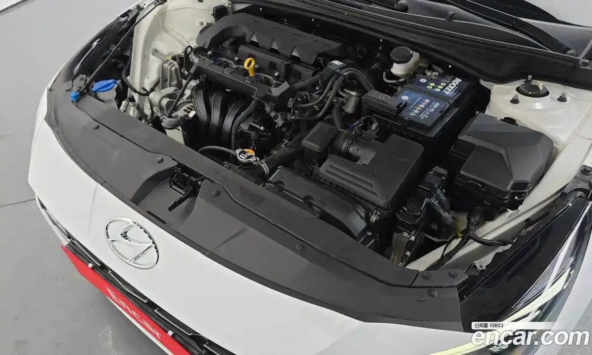 Hyundai Avante 2021 1.6 автомат (гидро), фото 6