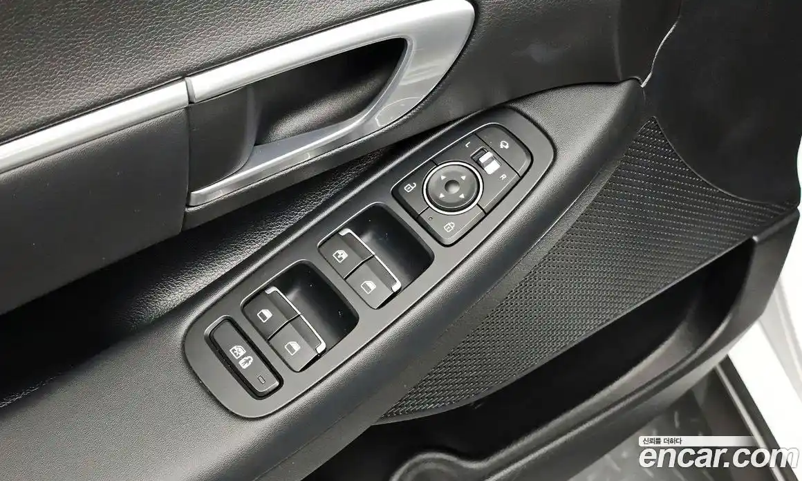 Hyundai Sonata 2019 2.0 автомат (гидро), фото 17