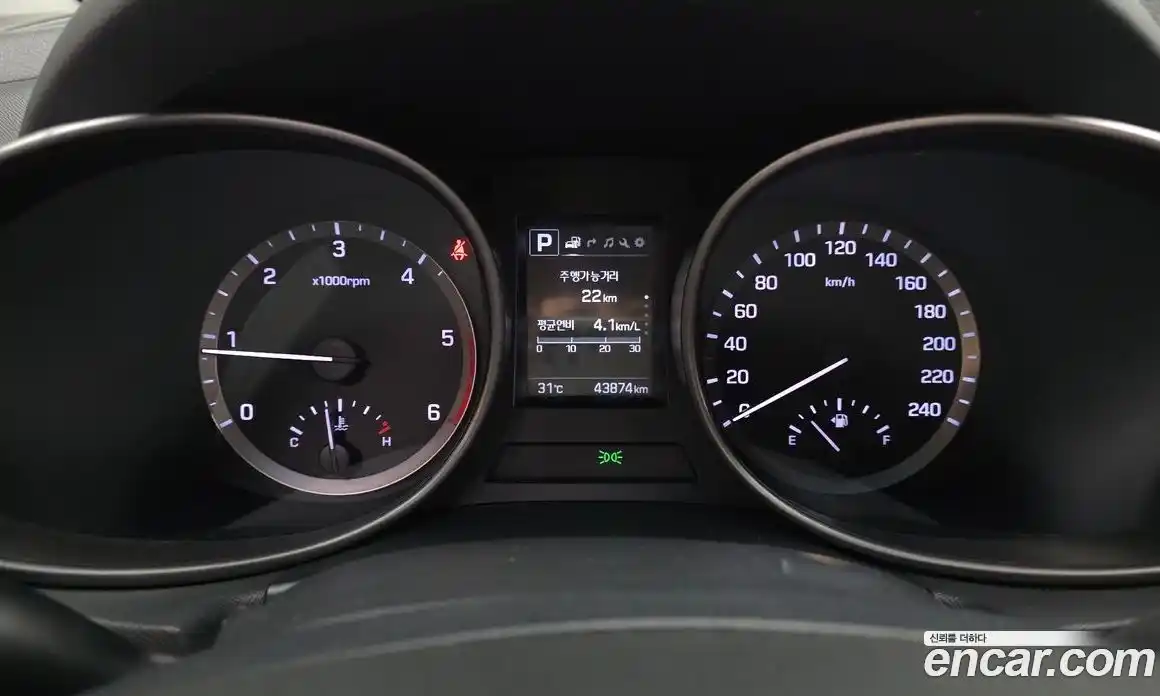Hyundai Santa Fe 2016 2.0 автомат (гидро), фото 11