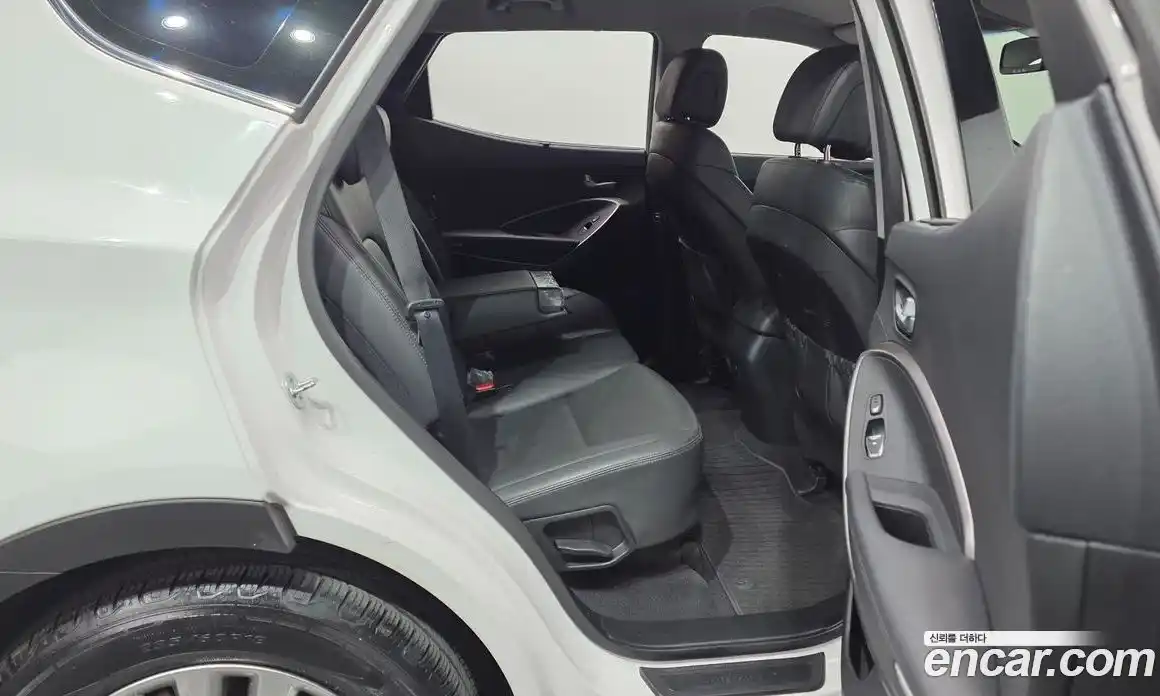 Hyundai Santa Fe 2016 2.0 автомат (гидро), фото 17