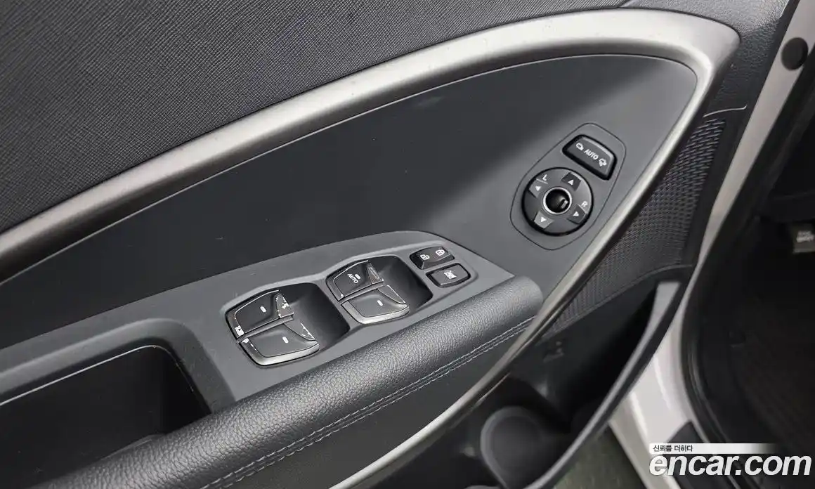 Hyundai Santa Fe 2016 2.0 автомат (гидро), фото 27
