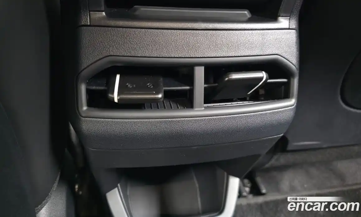 Kia EV4 2025 0.2 автомат (гидро), фото 32