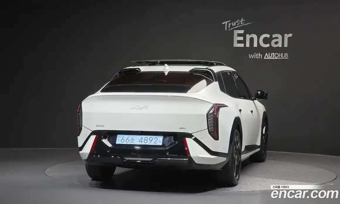Kia EV4 2025 0.2 автомат (гидро), фото 4