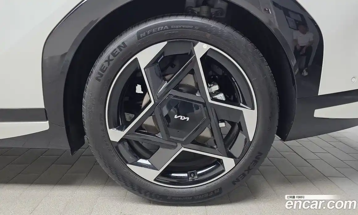 Kia EV4 2025 0.2 автомат (гидро), фото 7