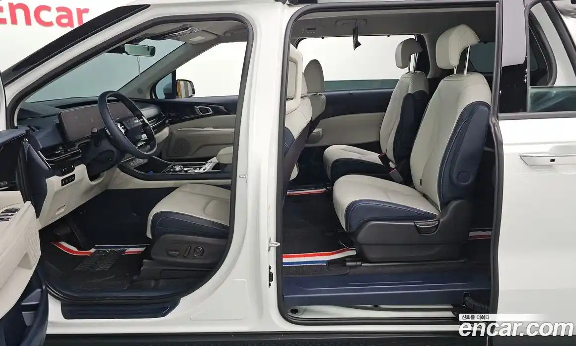 Kia Carnival 2025 1.6 автомат (гидро), фото 13