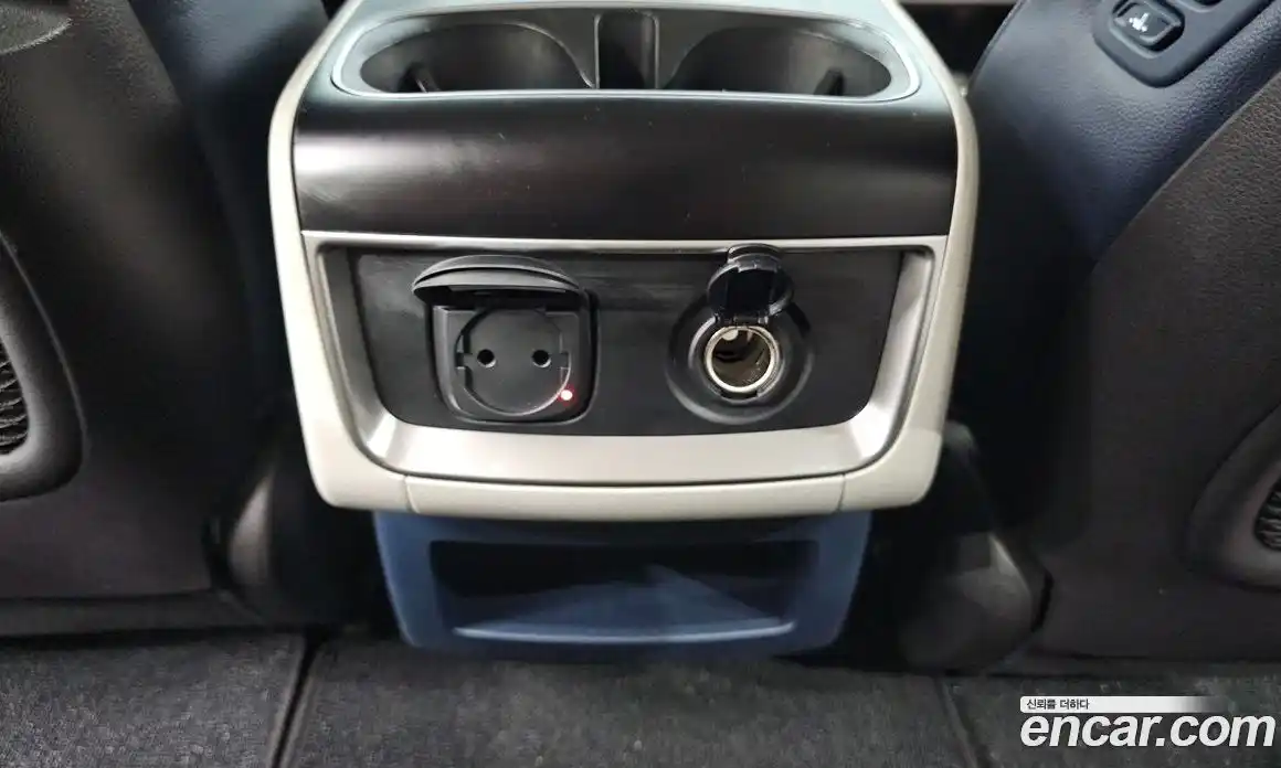 Kia Carnival 2025 1.6 автомат (гидро), фото 32