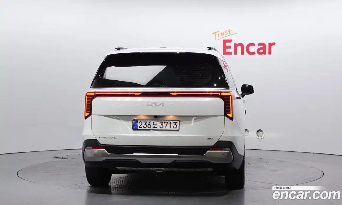 Kia Carnival 2025 1.6 автомат (гидро), фото 4