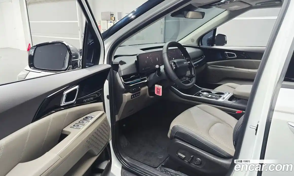 Kia Carnival 2025 1.6 автомат (гидро), фото 13