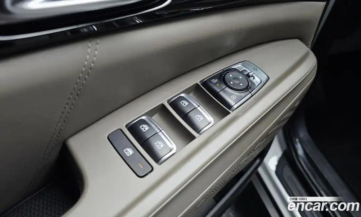 Kia Carnival 2025 1.6 автомат (гидро), фото 20