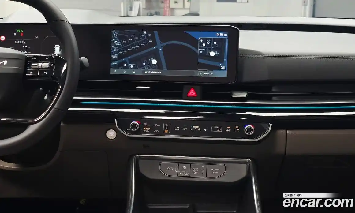 Kia Carnival 2025 1.6 автомат (гидро), фото 25