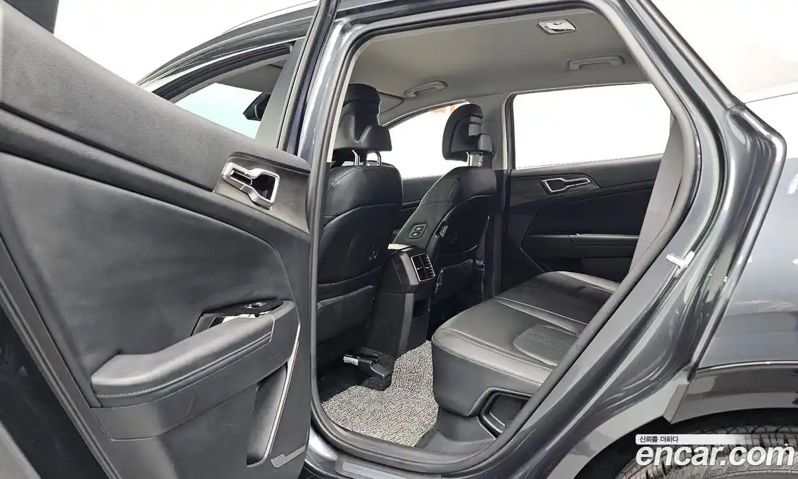 Kia Sportage 2023 1.6 автомат (гидро), фото 28