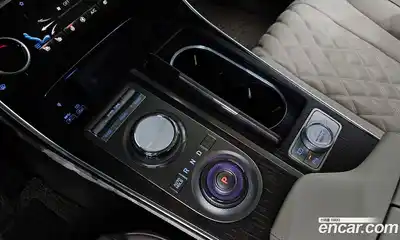 Genesis GV80 2023 2.5 автомат (гидро), миниатюра 12
