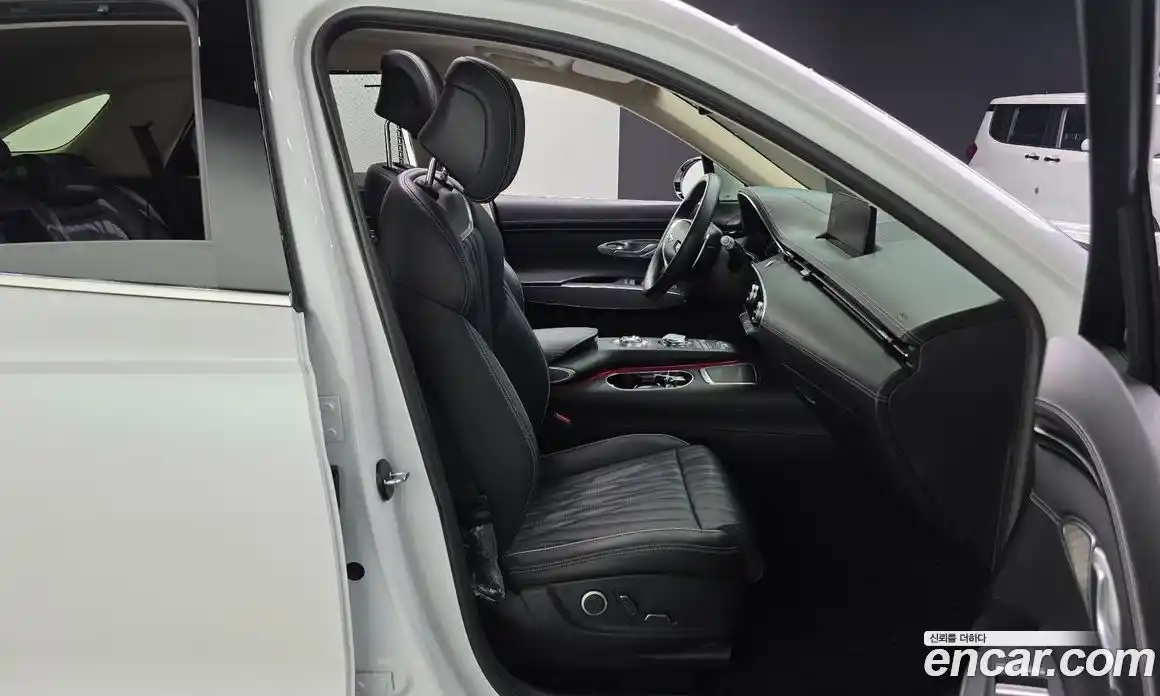 Genesis GV70 2021 3.5 автомат (гидро), фото 12