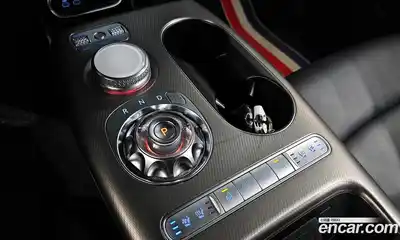 Genesis GV60 2022 0.1 автомат (гидро), миниатюра 12