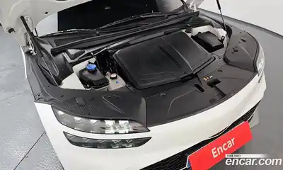 Genesis GV60 2022 0.1 автомат (гидро), миниатюра 6