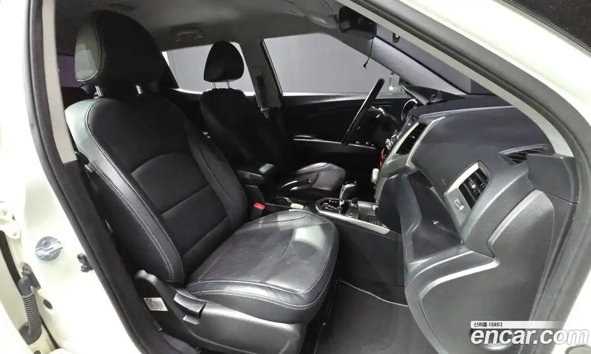 SsangYong TIBOLI 2016 1.6 автомат (гидро), фото 11