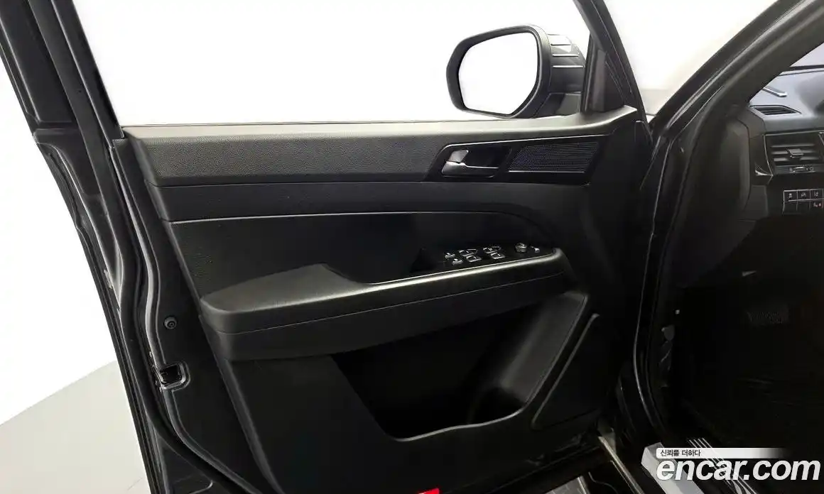 SsangYong Rexton 2019 2.2 автомат (гидро), фото 14