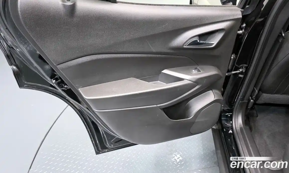 Chevrolet Trax 2023 1.2 автомат (гидро), фото 15