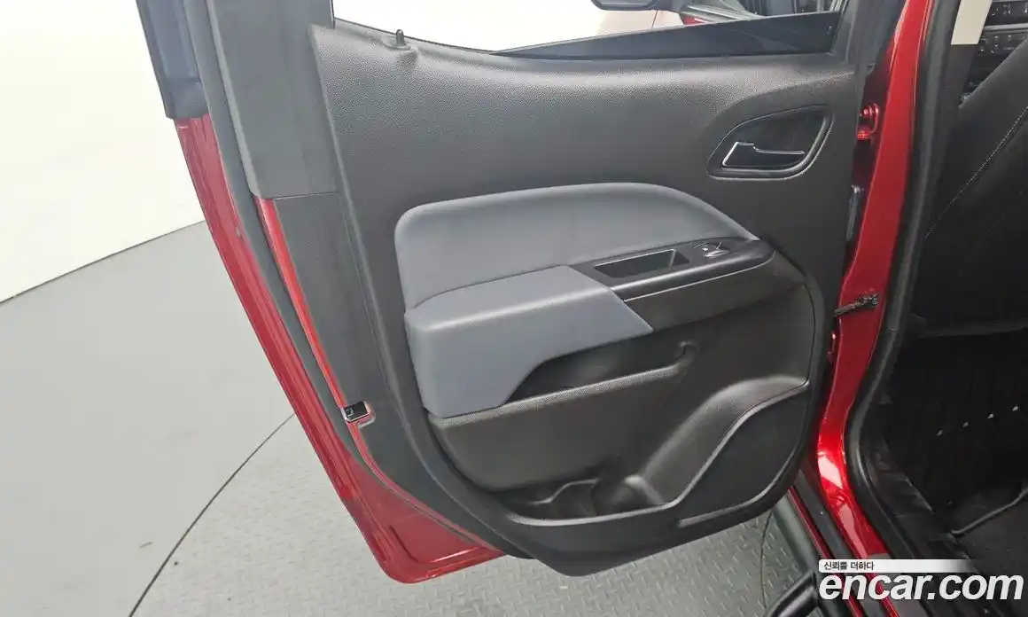 Chevrolet Colorado 2021 3.6 автомат (гидро), фото 15