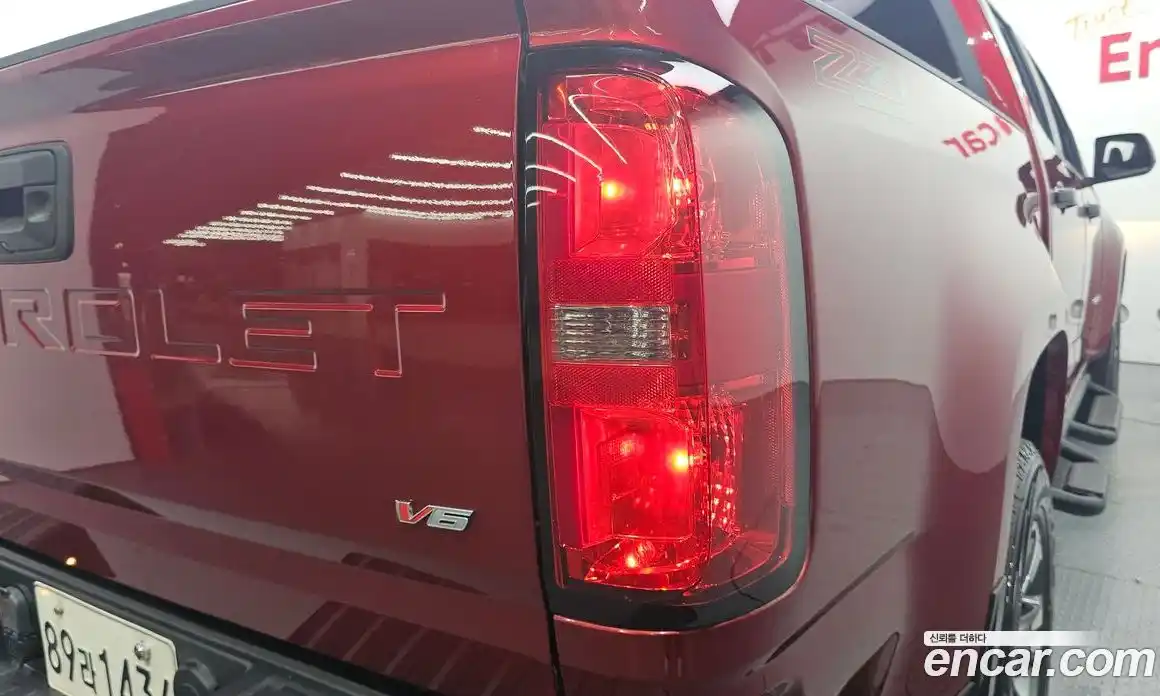 Chevrolet Colorado 2021 3.6 автомат (гидро), фото 9