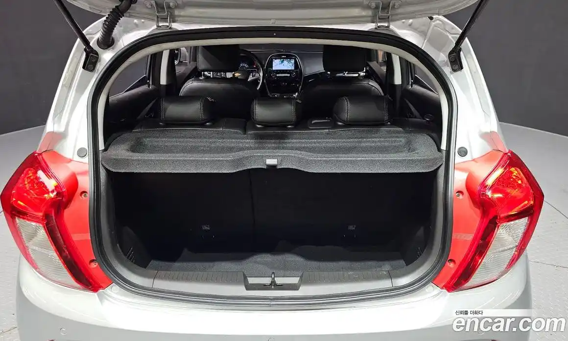 Chevrolet Spark 2019 1.0 автомат (гидро), фото 16