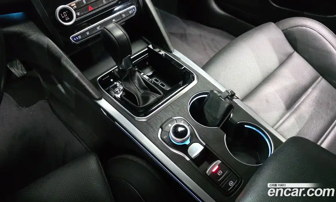 Renault SM6 2022 1.3 гидро, фото 9