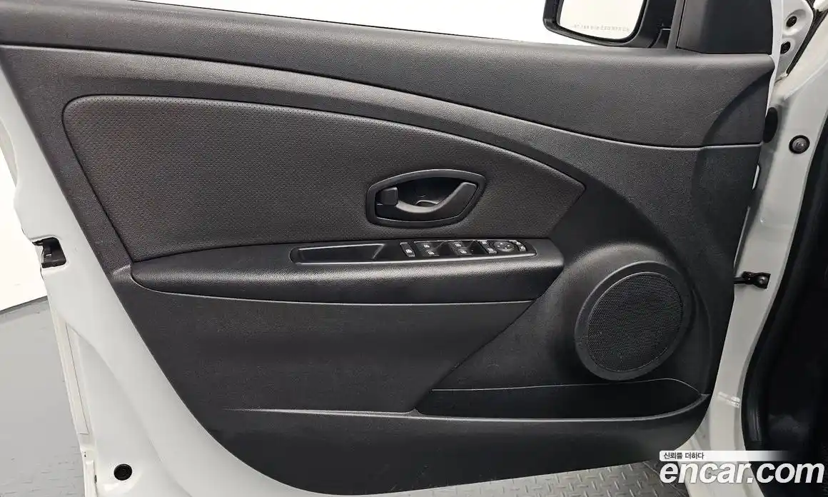 Renault SM3 2018 1.6 гидро, фото 14