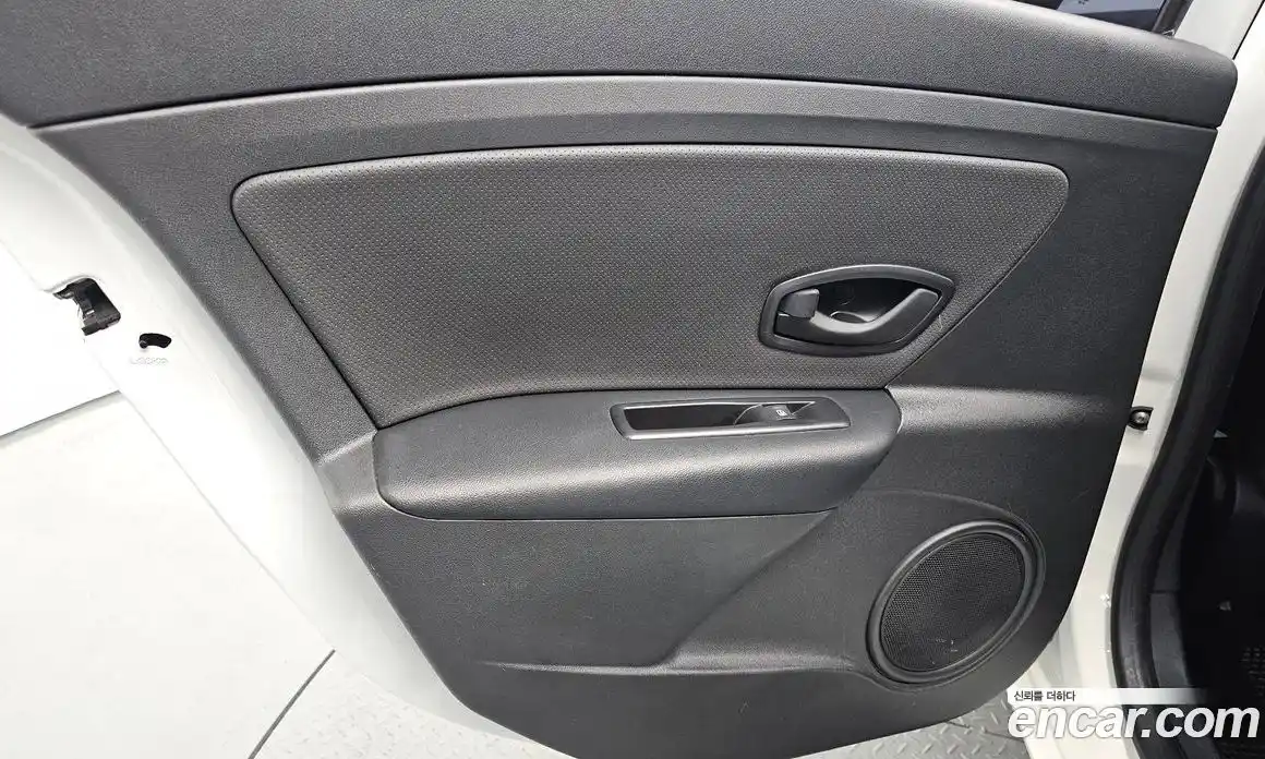 Renault SM3 2018 1.6 гидро, фото 15