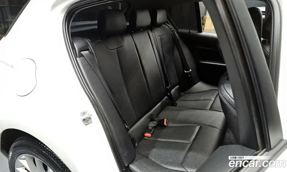 BMW 1 серия 2015 2.0 автомат (гидро), фото 12