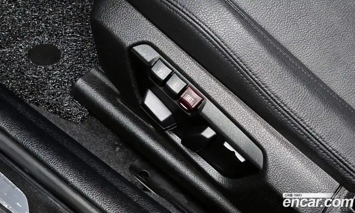 BMW 1 серия 2015 2.0 автомат (гидро), фото 17