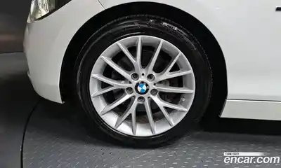 BMW 1 серия 2015 2.0 автомат (гидро), миниатюра 5