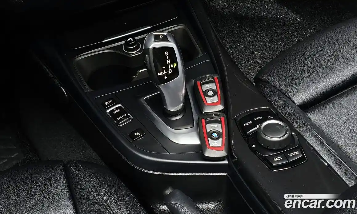 BMW 1 серия 2015 2.0 автомат (гидро), фото 9
