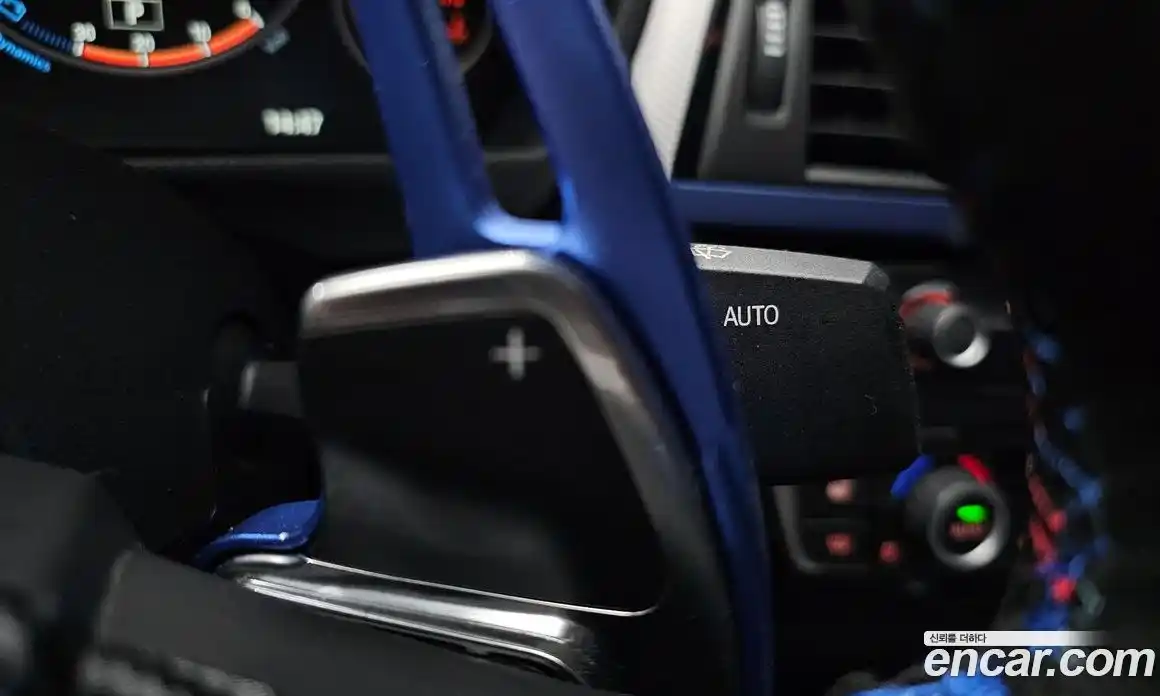 BMW 3 серия 2017 2.0 автомат (гидро), фото 17