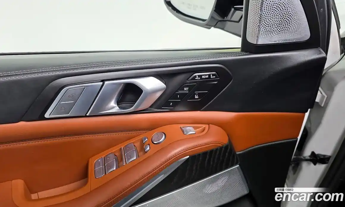 BMW X7 2021 3.0 автомат (гидро), фото 28