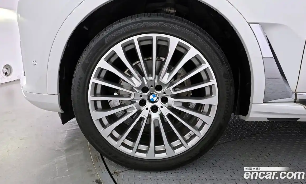 BMW X7 2021 3.0 автомат (гидро), фото 5