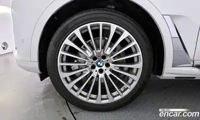 BMW X7 2021 3.0 автомат (гидро), миниатюра 5