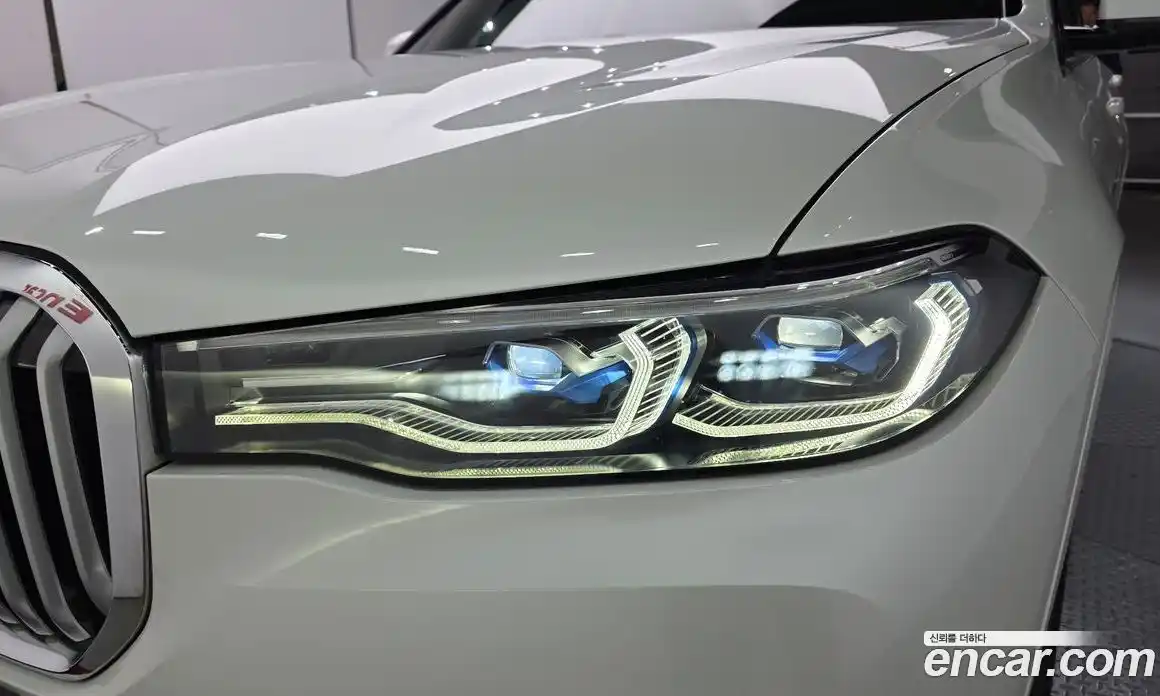 BMW X7 2021 3.0 автомат (гидро), фото 8