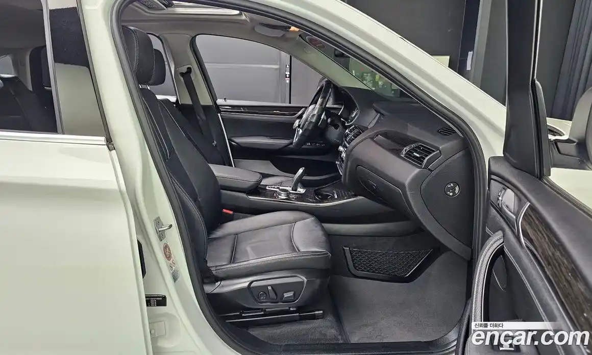 BMW X4 2017 2.0 автомат (гидро), фото 12
