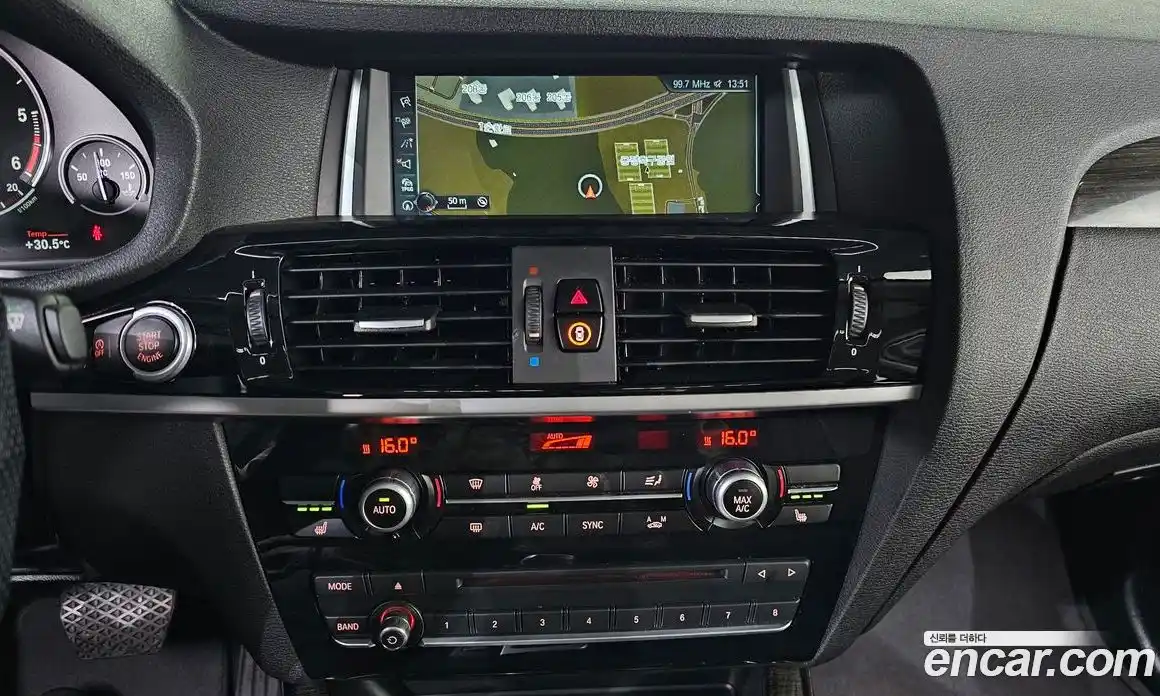 BMW X4 2017 2.0 автомат (гидро), фото 16